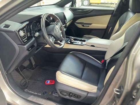 Used 2024 Lexus NX 250 FWD image 5