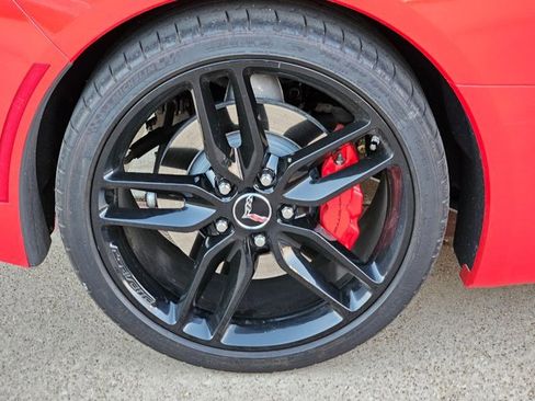 Used 2015 Chevrolet Corvette Stingray Coupe w/ 2LT Preferred Equipment Group image 19