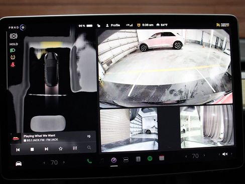 Used 2023 Tesla Model 3 Standard Range image 25