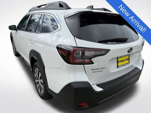 Certified 2024 Subaru Outback Premium AWD/4WD image 5