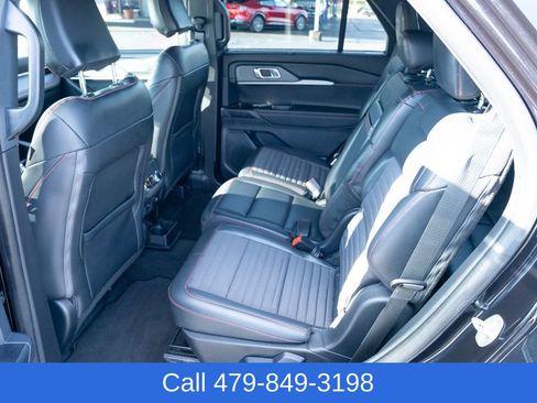 Used 2025 Ford Explorer ST-Line w/ Premium Package image 28
