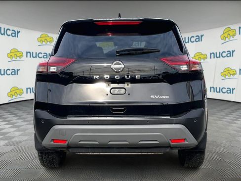 Used 2023 Nissan Rogue SV image 5
