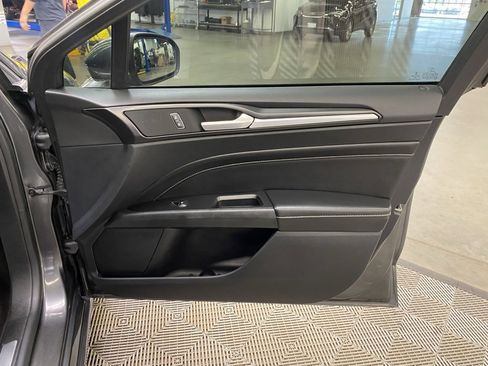 Used 2020 Ford Fusion Titanium image 42