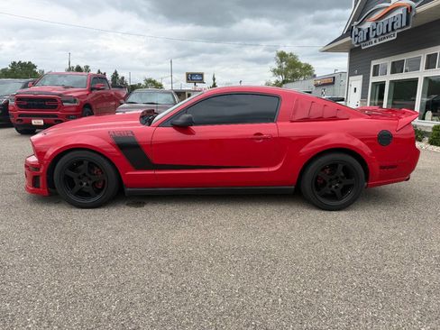 Used 2008 Ford Mustang GT Premium RWD image 2