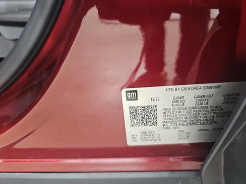 Used 2024 Chevrolet Trax LS w/ LS Convenience Package FWD image 41