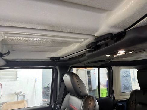 Used 2020 Jeep Wrangler Unlimited Rubicon w/ LED Lighting Group AWD/4WD image 26