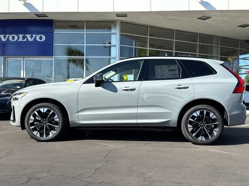 New 2026 Volvo XC60 B5 Ultra AWD/4WD image 2