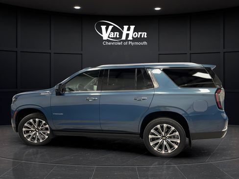 Used 2025 Chevrolet Tahoe High Country AWD/4WD image 4