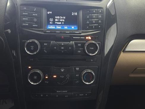Used 2017 Ford Explorer 4WD image 13