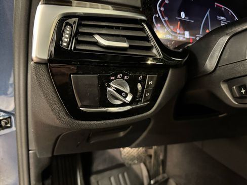 Used 2023 BMW 530i xDrive w/ Premium Package image 20