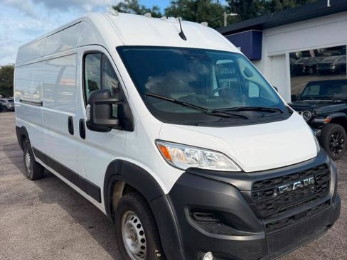 Used 2025 RAM ProMaster 3500 w/ Convenience Group FWD image 4