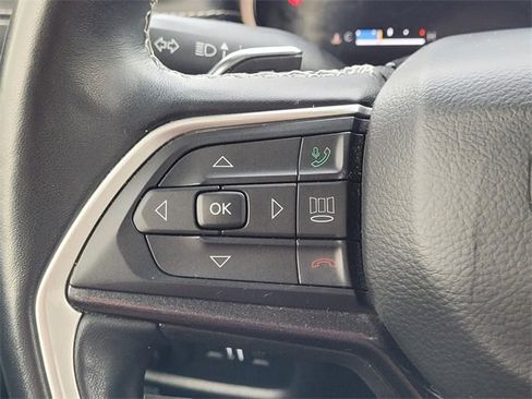 Used 2021 Jeep Grand Cherokee L Laredo w/ Luxury Tech Group I image 27