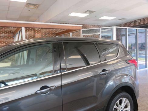 Used 2019 Ford Escape SE AWD/4WD image 73