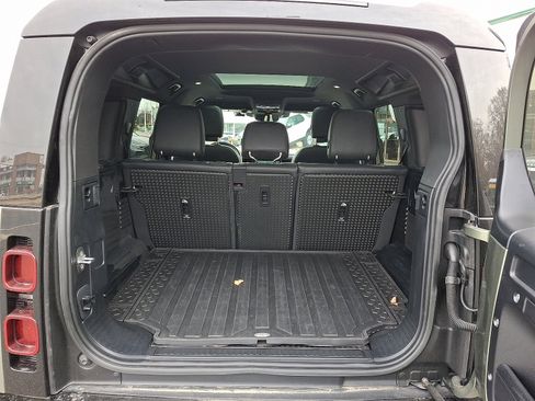 Certified 2023 Land Rover Defender 110 X-Dynamic SE image 15