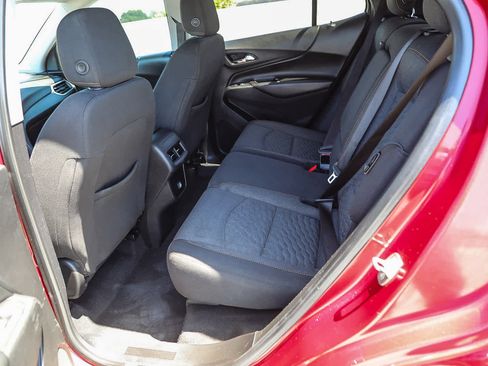 Used 2018 Chevrolet Equinox LT FWD image 18