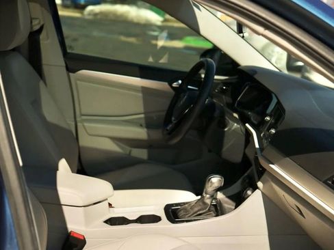 Used 2019 Volkswagen Jetta S image 39