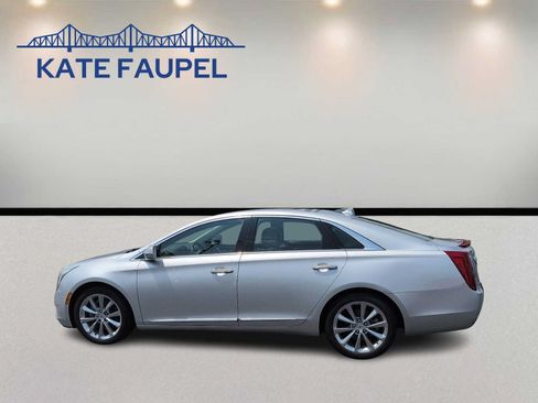 Used 2013 Cadillac XTS Premium FWD image 4