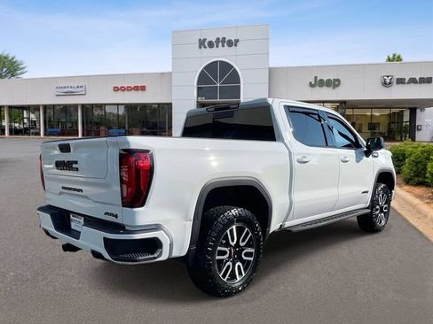 Used 2025 GMC Sierra 1500 AT4 w/ AT4 Premium Package AWD/4WD image 6