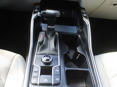 Certified 2024 Kia Sorento S w/ Panoramic Sunroof Package FWD image 34