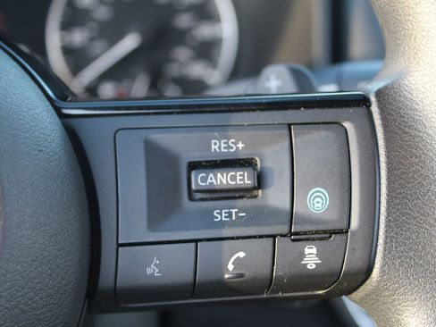 Used 2023 Nissan Rogue SV image 20