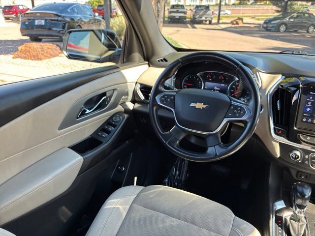 Used 2022 Chevrolet Traverse LT AWD/4WD image 26