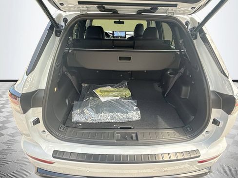 New 2026 Mitsubishi Outlander SEL FWD image 29