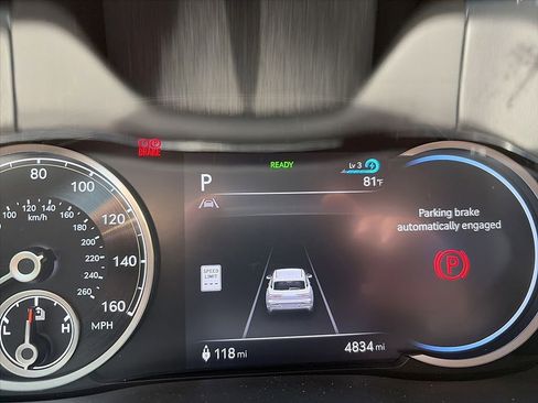 Used 2024 Genesis Electrified GV70 AWD/4WD image 10