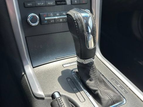 Used 2010 Lincoln MKZ FWD image 23
