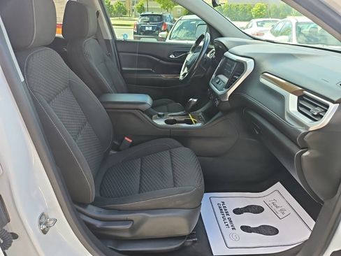 Used 2017 GMC Acadia SLE AWD/4WD image 22