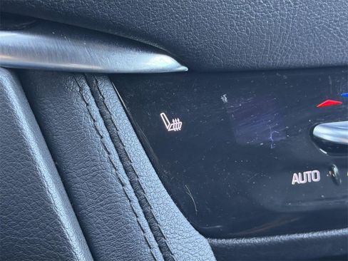 Certified 2023 Cadillac XT5 Premium Luxury image 19