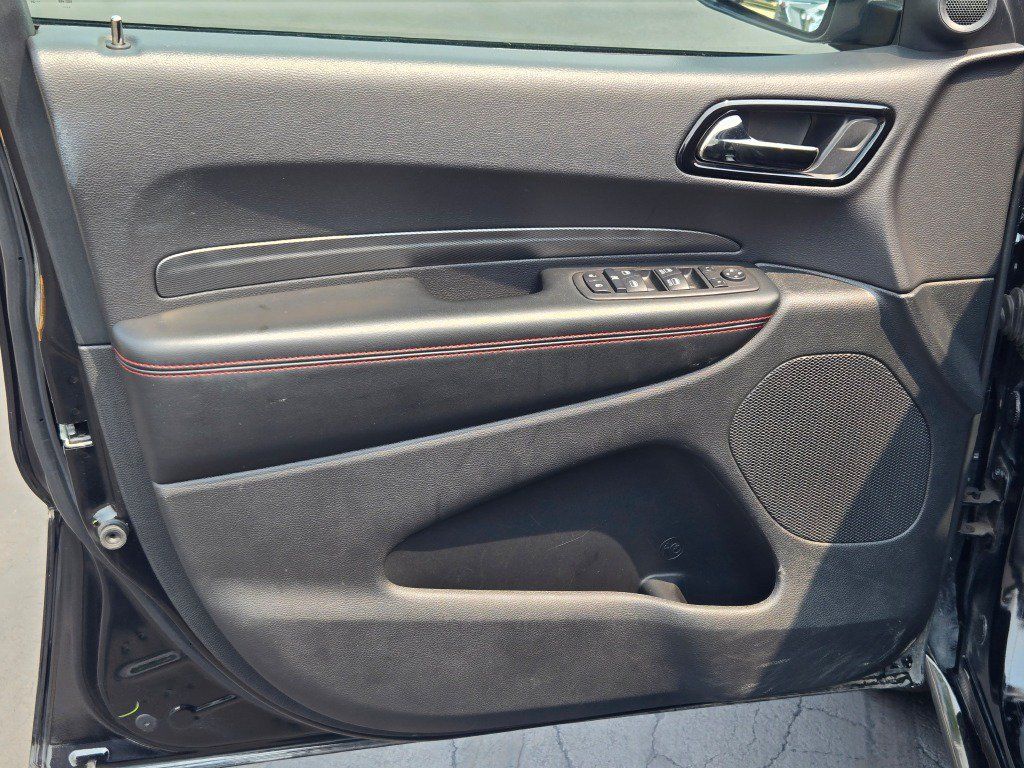Used 2025 Dodge Durango GT AWD/4WD image 21