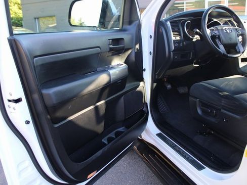 Used 2022 Toyota Sequoia TRD Sport image 15