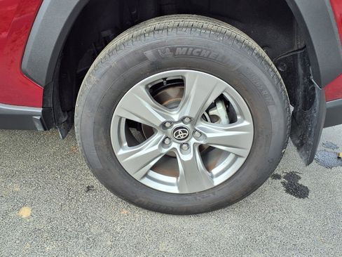 Certified 2025 Toyota RAV4 XLE w/ Convenience Package image 20