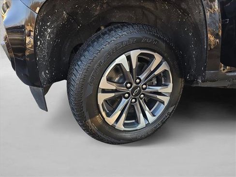 Used 2022 Chevrolet Colorado Z71 AWD/4WD image 30