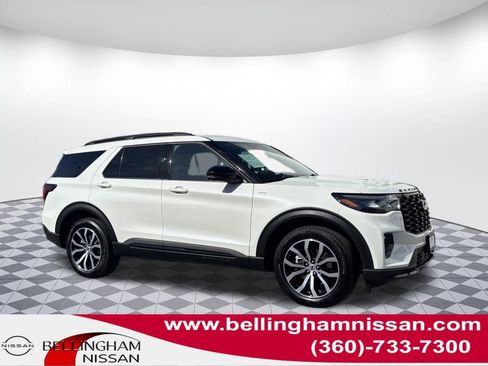 Used 2025 Ford Explorer ST-Line AWD/4WD image 1
