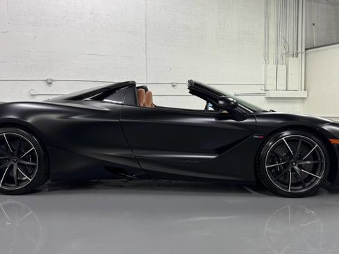 Used 2020 McLaren 720S Spider image 11