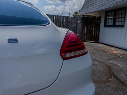 Used 2016 Porsche Panamera 4S w/ Premium Package Plus image 11