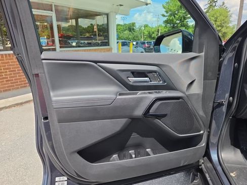 Used 2026 Chevrolet Silverado EV LT AWD/4WD image 11