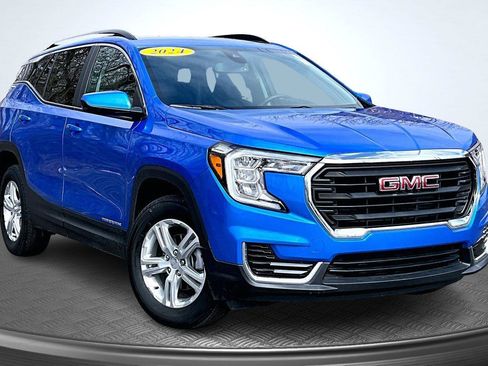 Used 2024 GMC Terrain SLE w/ Driver Convenience Package AWD/4WD image 12