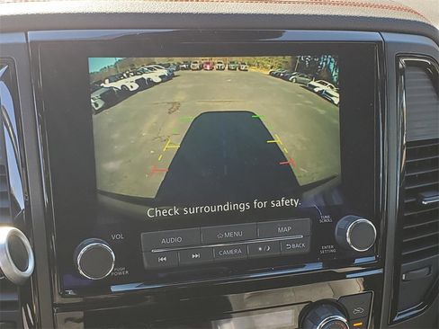 Used 2024 Nissan Titan PRO-4X w/ Pro-4x Utility Package image 6