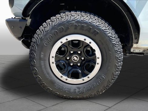 Used 2023 Ford Bronco 4-Door w/ Sasquatch Package AWD/4WD image 11