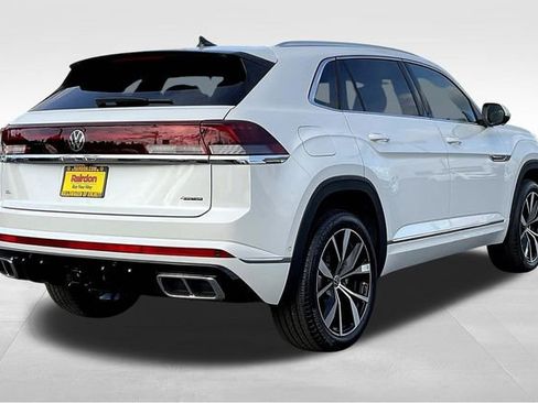New 2025 Volkswagen Atlas Cross Sport SEL Premium R-Line image 16