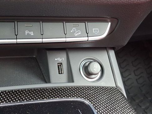 Used 2023 Audi SQ5 Premium Plus w/ Premium Plus Package image 25