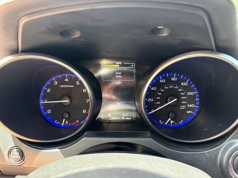 Used 2019 Subaru Outback 2.5i Touring AWD/4WD image 18