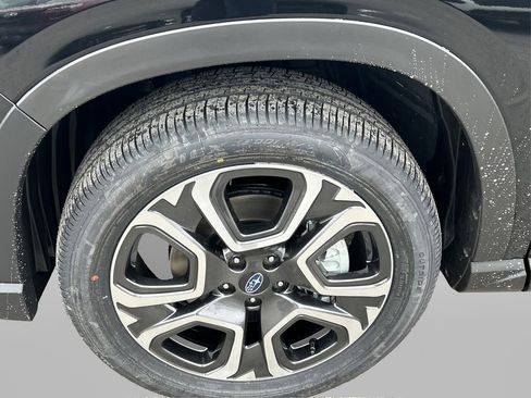 New 2026 Subaru Ascent Limited image 14