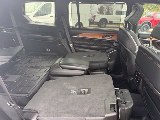 Used 2023 Jeep Grand Cherokee L Summit AWD/4WD image 47
