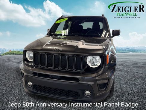 Used 2021 Jeep Renegade Latitude AWD/4WD image 9