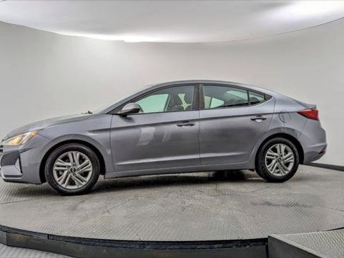 Used 2019 Hyundai Elantra SEL w/ Cargo Package FWD image 3