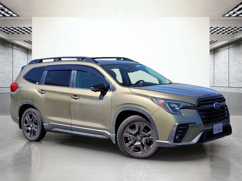 Used 2023 Subaru Ascent Onyx Edition Limited image 2