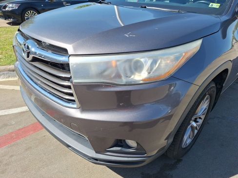 Used 2015 Toyota Highlander XLE image 10